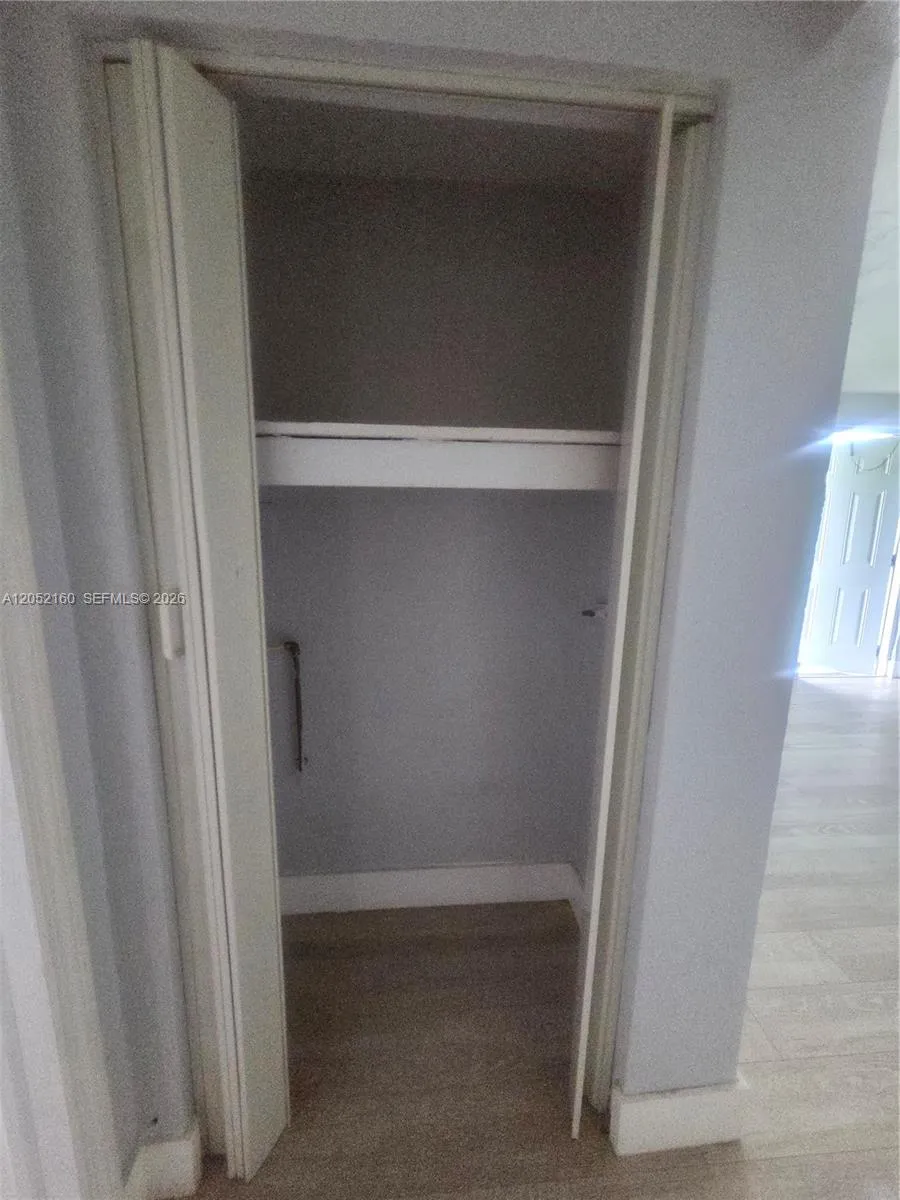 4017 SW 24th St #4 West Park, FL 33023