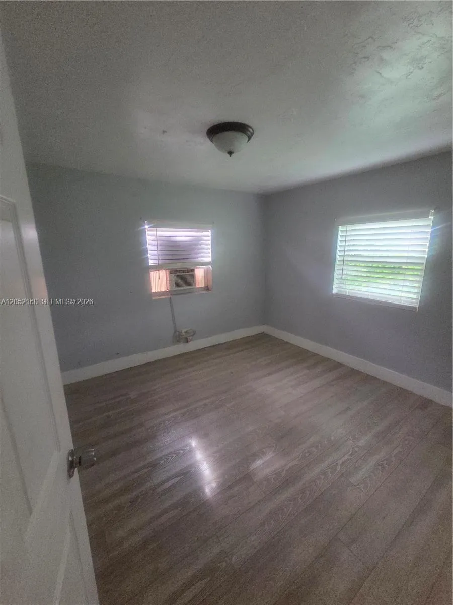 4017 SW 24th St #4 West Park, FL 33023