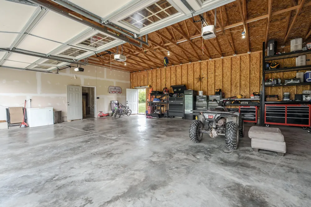 6193 S Ionia Road Bellevue, MI 49021