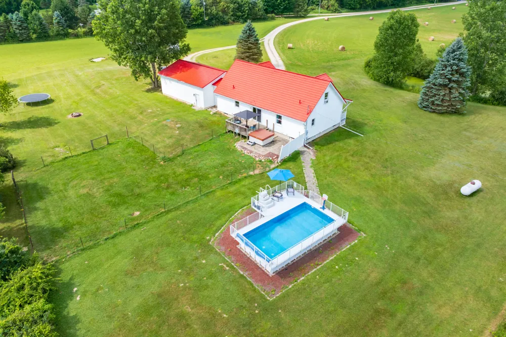 6193 S Ionia Road Bellevue, MI 49021