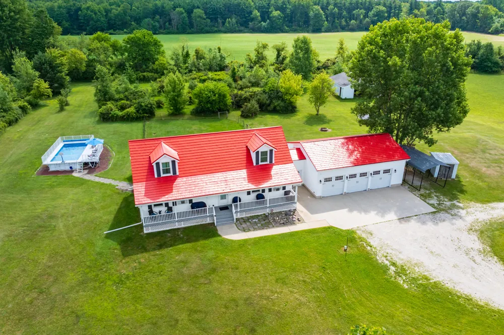 6193 S Ionia Road Bellevue, MI 49021