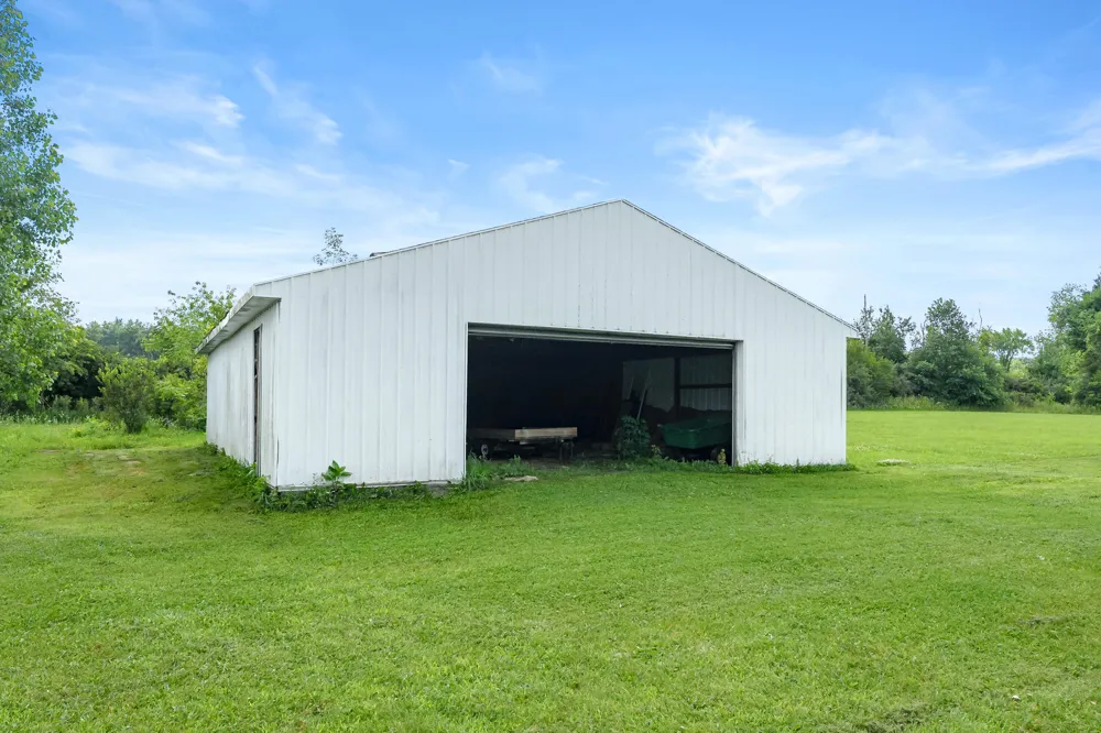 6193 S Ionia Road Bellevue, MI 49021