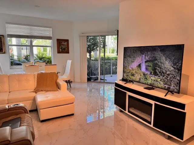 804 E Windward Way #103 Lantana, FL 33462