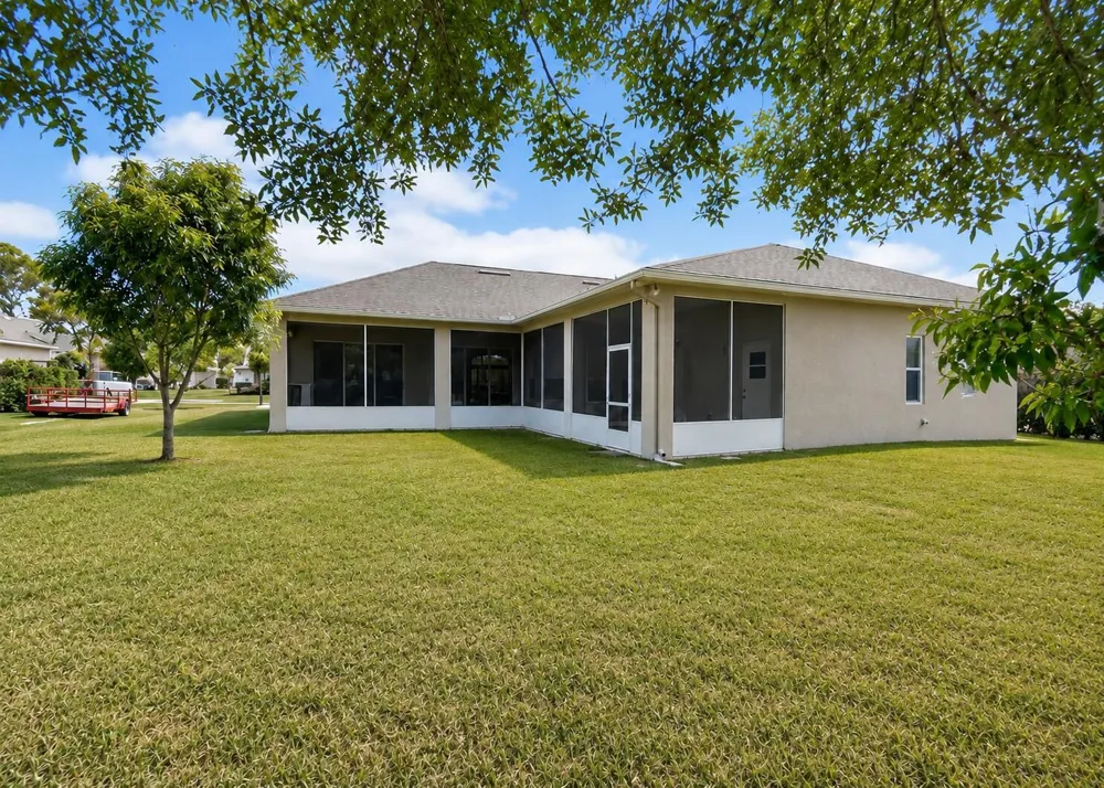 2811 Serenity Circle S Fort Pierce, FL 34981