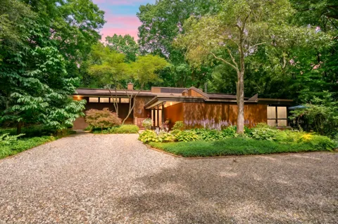 3818 Heights Drive