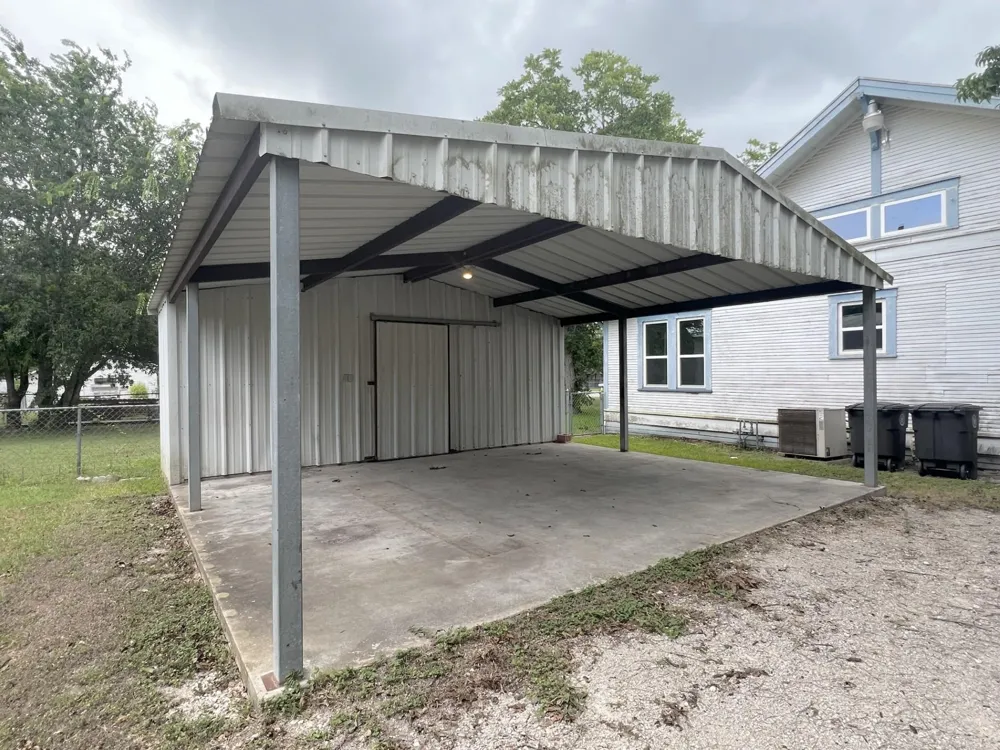 115 Summit Street Schulenburg, TX 78956