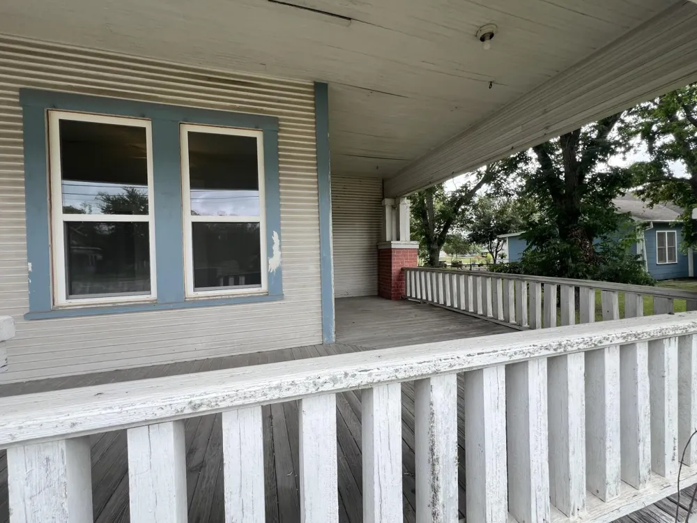 115 Summit Street Schulenburg, TX 78956