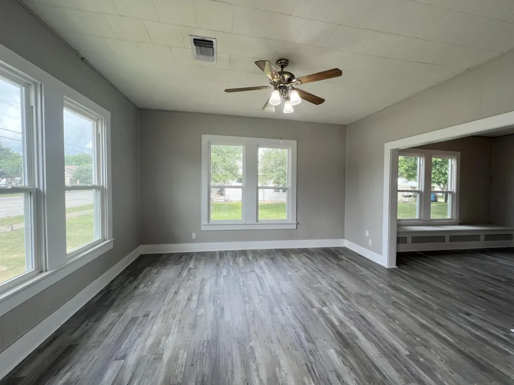 115 Summit Street Schulenburg, TX 78956