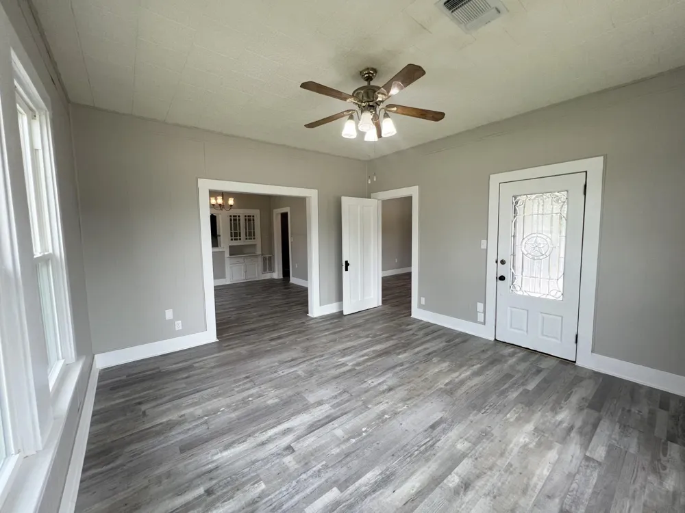 115 Summit Street Schulenburg, TX 78956