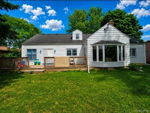 3224 Circle Drive