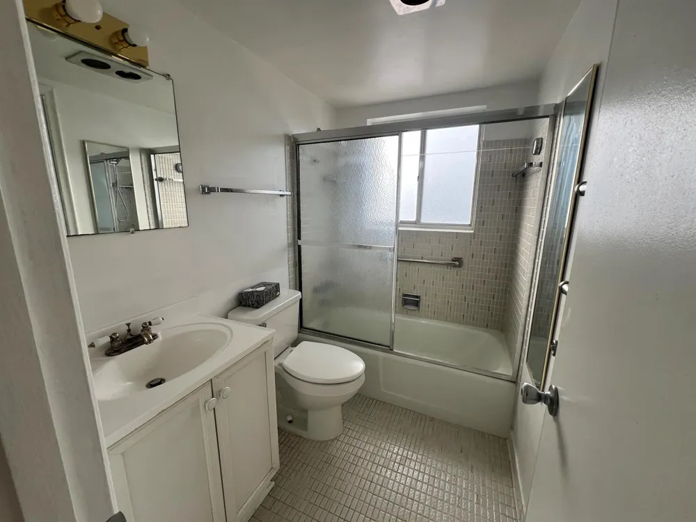 2840 Cynthia Lane #207 