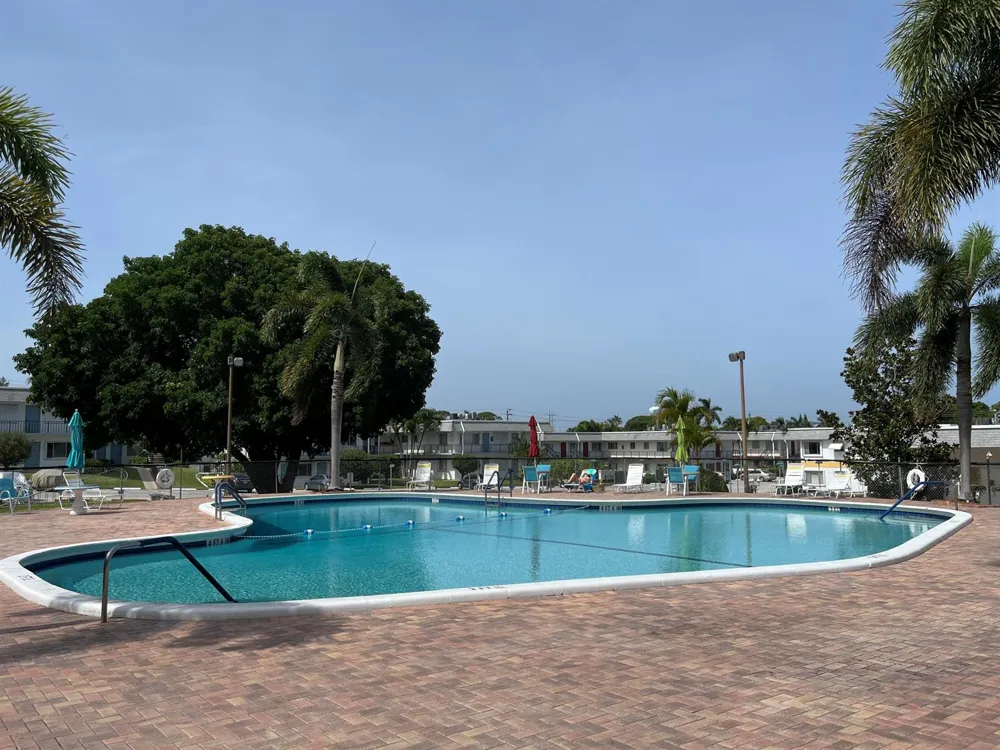 2840 Cynthia Lane #207 