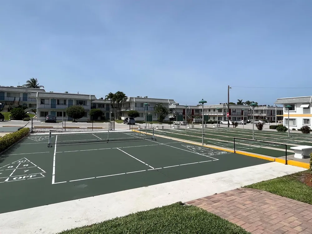 2840 Cynthia Lane #207 