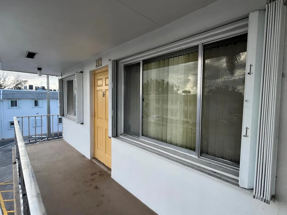 2840 Cynthia Lane #207 