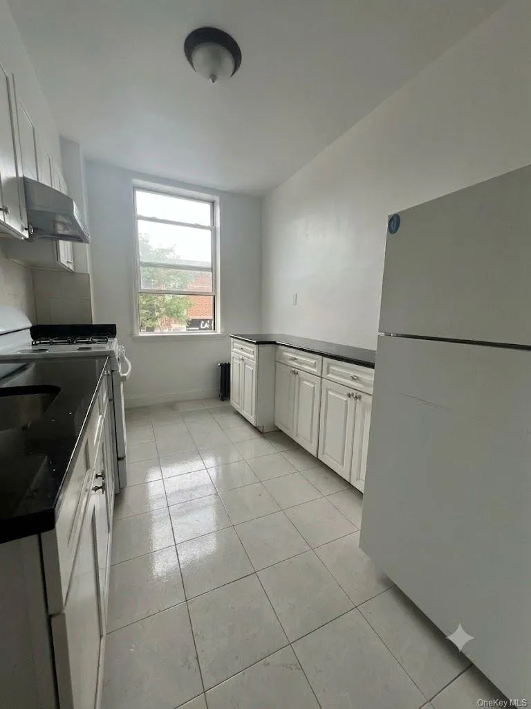 83-19 Northern Boulevard Jackson Heights, NY 11372