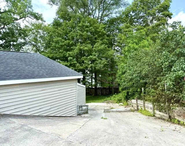 68404 Dailey Road Edwardsburg, MI 49112