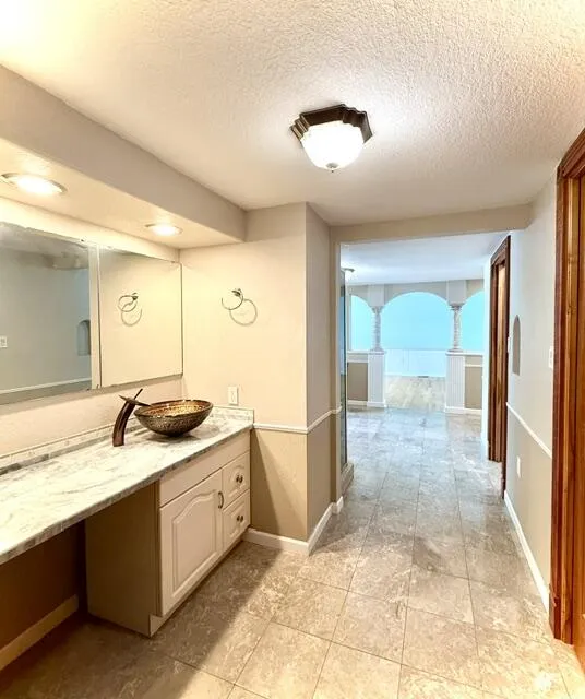 68404 Dailey Road Edwardsburg, MI 49112
