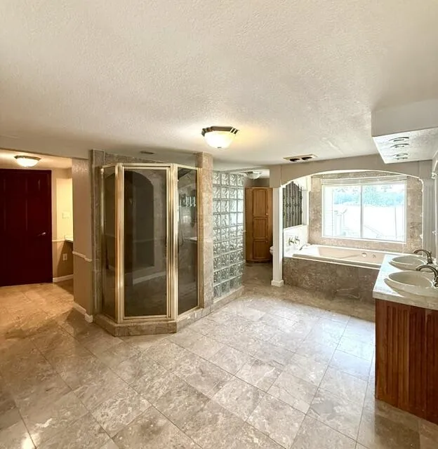 68404 Dailey Road Edwardsburg, MI 49112