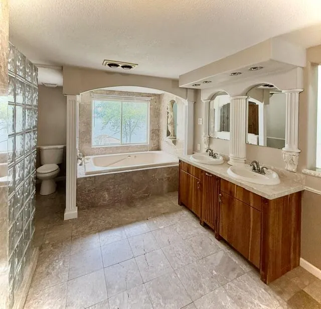 68404 Dailey Road Edwardsburg, MI 49112