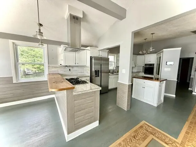 68404 Dailey Road Edwardsburg, MI 49112