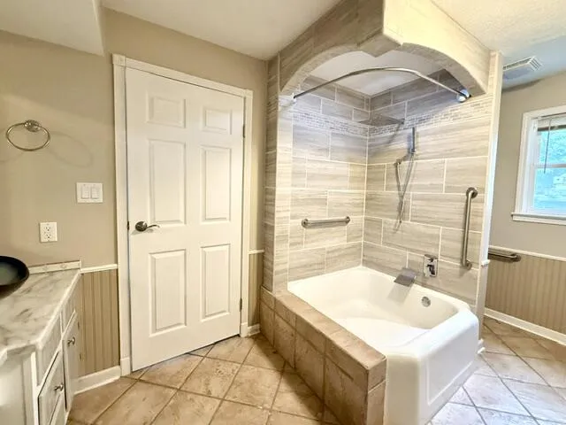 68404 Dailey Road Edwardsburg, MI 49112