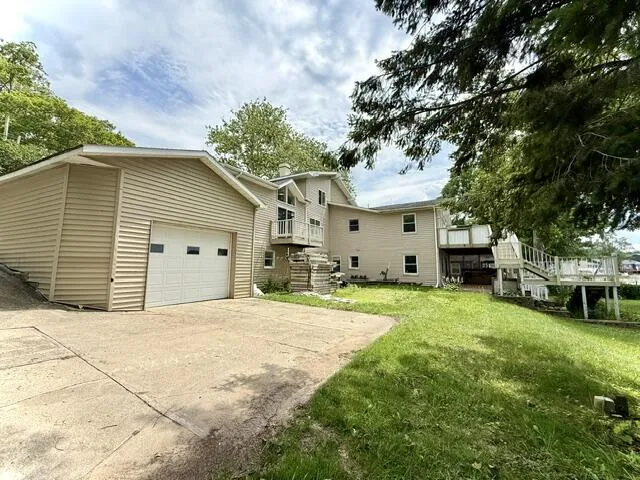 68404 Dailey Road Edwardsburg, MI 49112