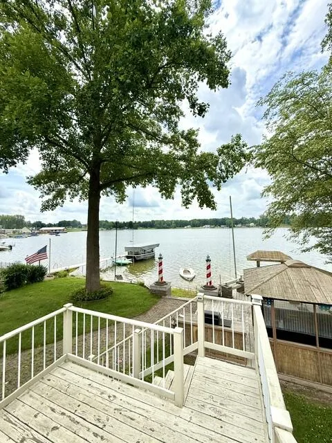 68404 Dailey Road Edwardsburg, MI 49112