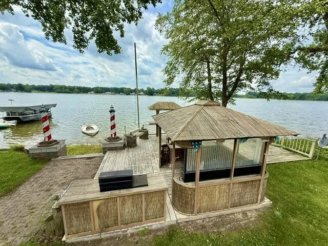 68404 Dailey Road Edwardsburg, MI 49112