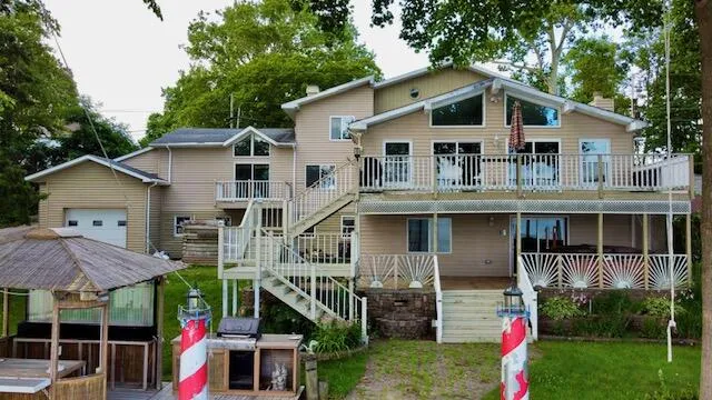 68404 Dailey Road Edwardsburg, MI 49112
