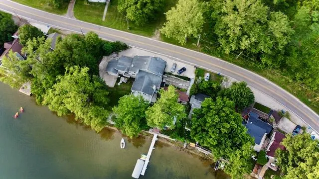68404 Dailey Road Edwardsburg, MI 49112