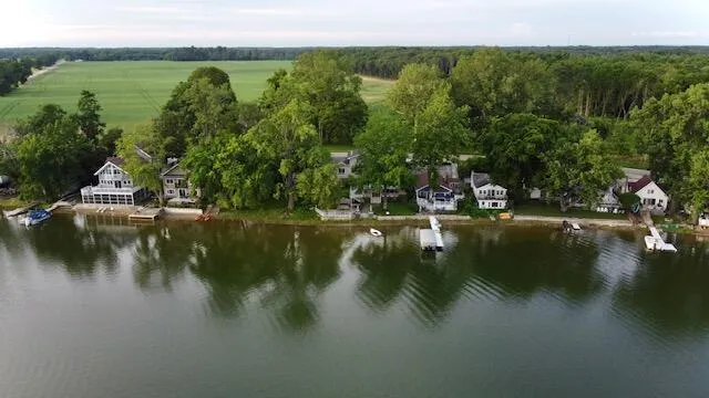 68404 Dailey Road Edwardsburg, MI 49112
