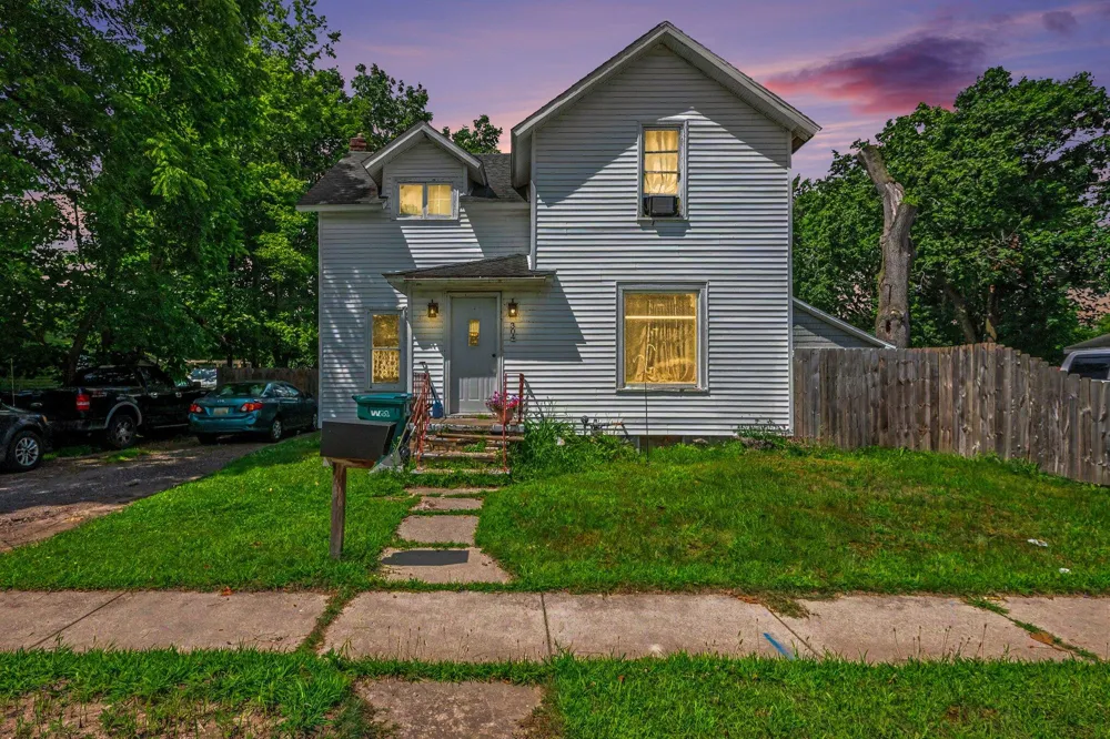 304 Fifth Avenue Three Rivers, MI 49093