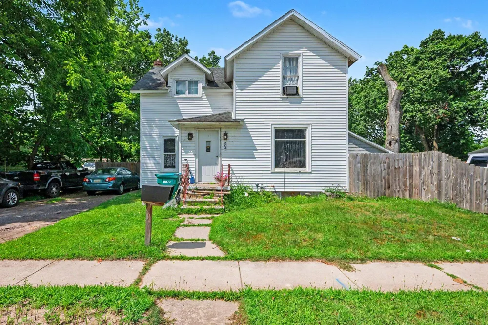 304 Fifth Avenue Three Rivers, MI 49093