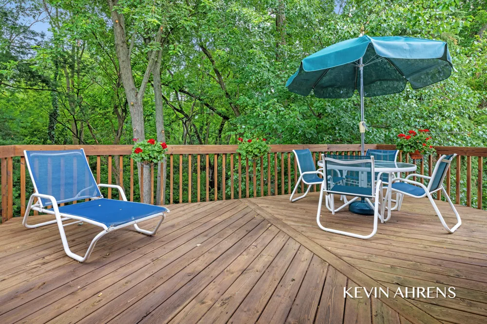 4473 Trail View NE Grand Rapids, MI 49525