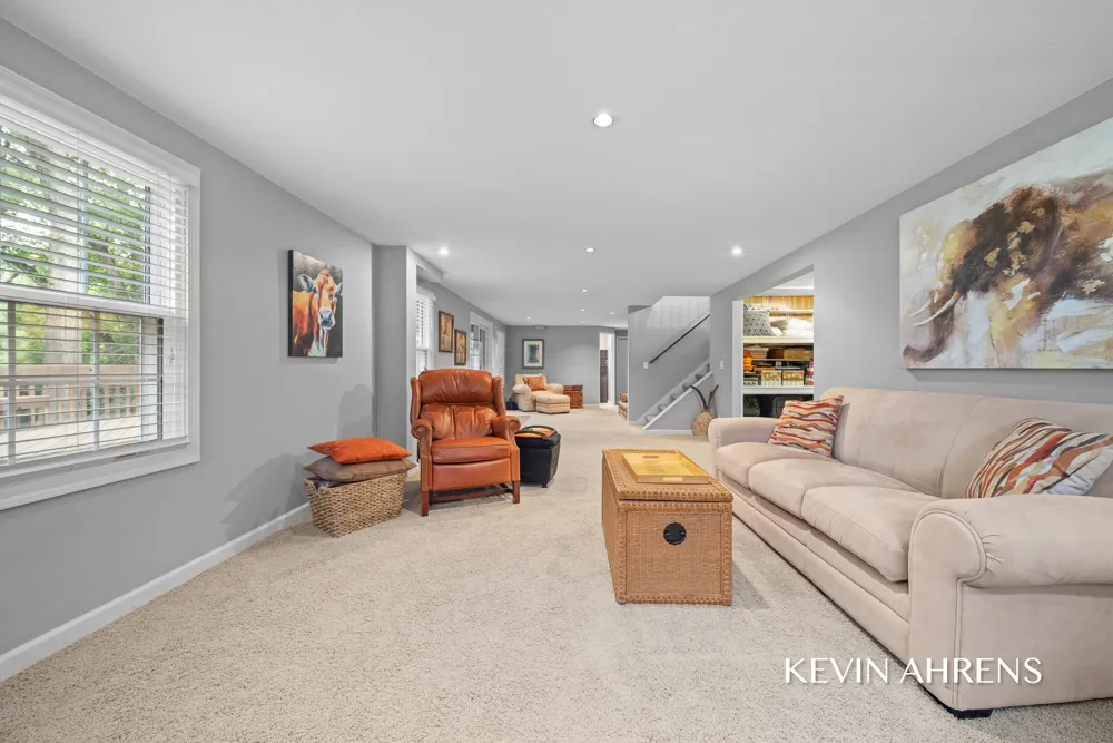 4473 Trail View NE Grand Rapids, MI 49525