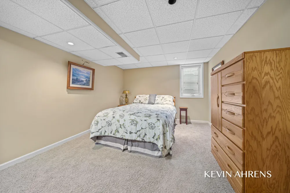 4473 Trail View NE Grand Rapids, MI 49525
