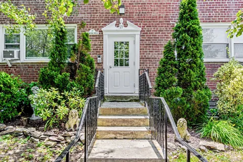 17 Leewood Circle #6R