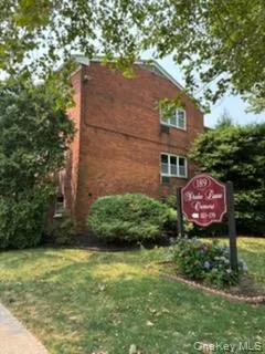 189 Drake Avenue #2C New Rochelle, NY 10805