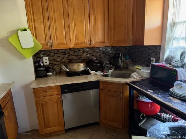 646 E 230th Street Bronx, NY 10466
