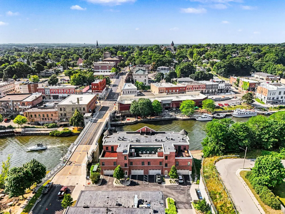80 Washington Street #7 Manistee, MI 49660