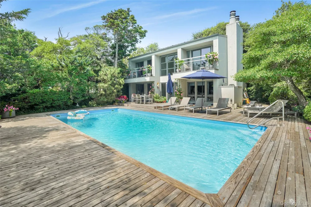 77 Bay Walk Fire Island Pines, NY 11782