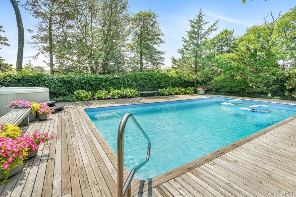 77 Bay Walk Fire Island Pines, NY 11782
