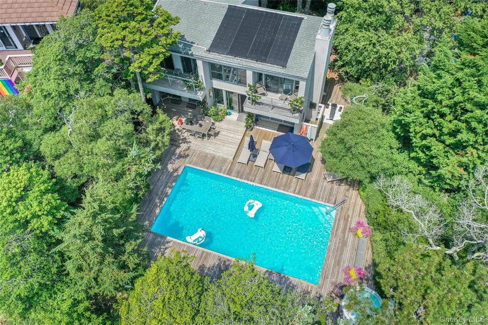 77 Bay Walk Fire Island Pines, NY 11782