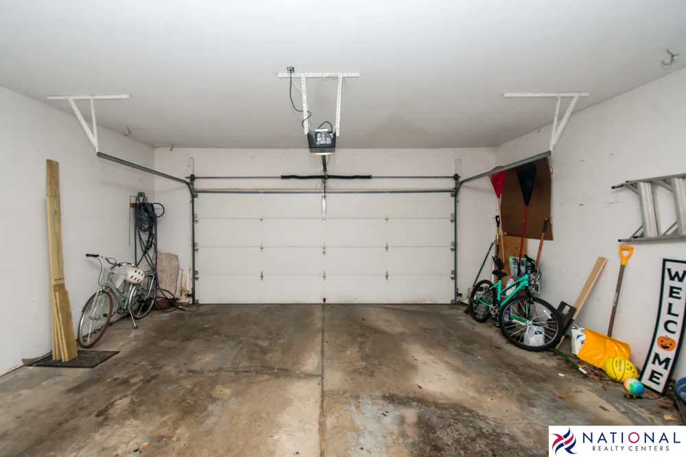 37709 Glengrove Drive Farmington, MI 48331