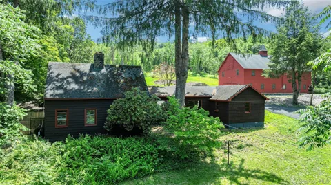 490 Peekskill Hollow Road