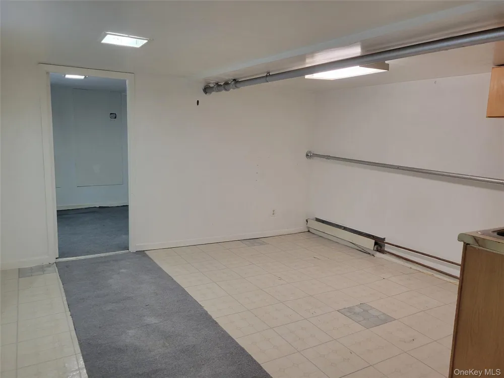 89-38 199th Street Hollis, NY 11423