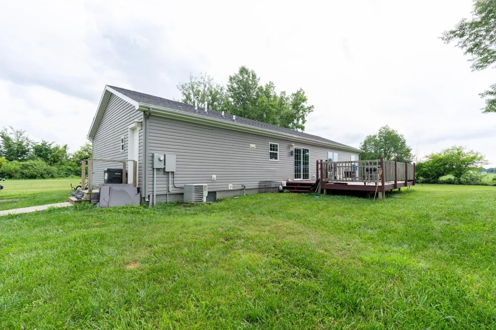 107 10 Mile Road Union City, MI 49094