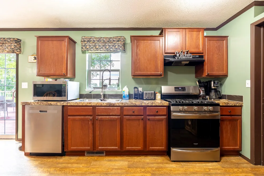 107 10 Mile Road Union City, MI 49094