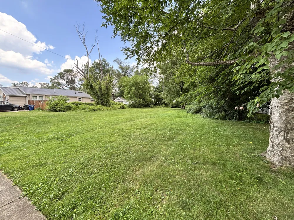 18844 Wakenden Street Redford, MI 48240