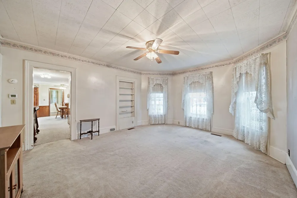 520 W Main Street Manchester, MI 48158